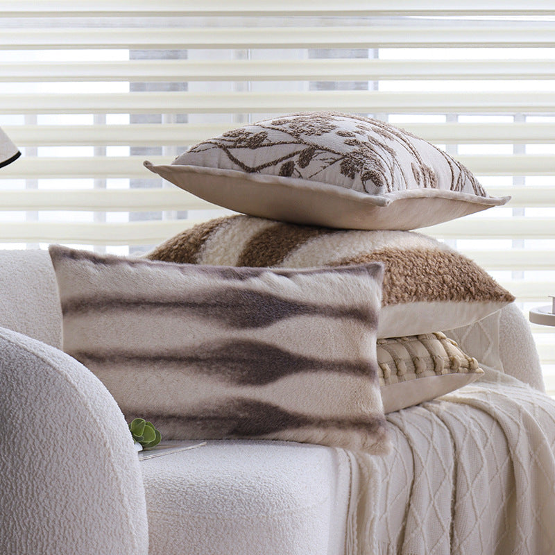 Rectangular decorative cuddle pillow cover with striped teddy boucle look and sherpa finish Kalsten