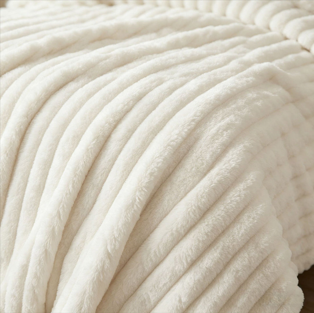 Home Decorative Plush Blanket