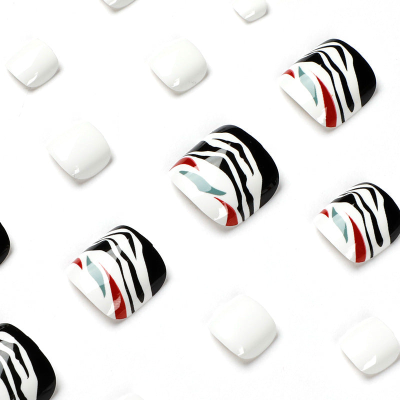 Creative toenail enhancement Kalsten