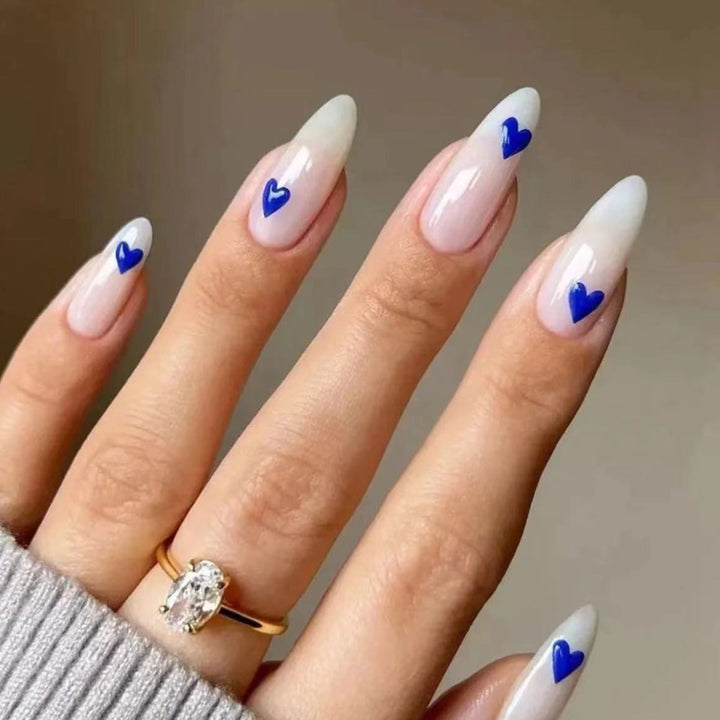 Elegant Heart-Design Press-On Nails Kalsten