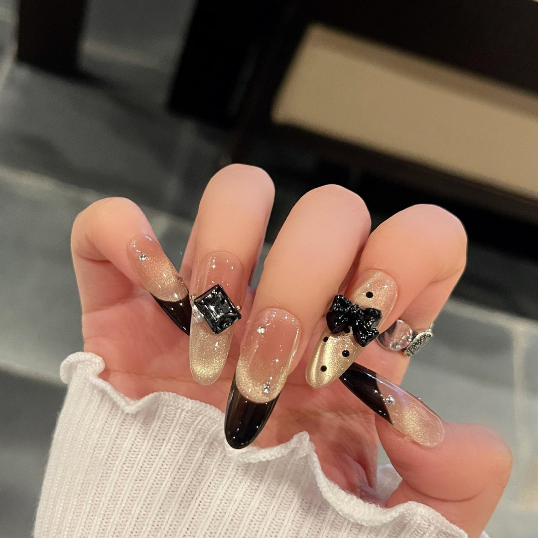 Elegant Kunstnägel with Bow and Rhinestone Design Kalsten