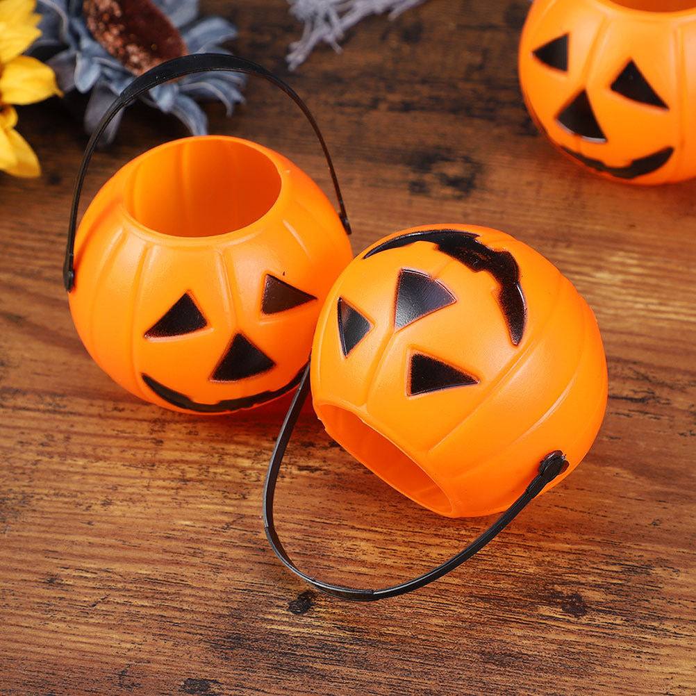 Halloween Themed Trick-or-Treat Candy Bucket Kalsten