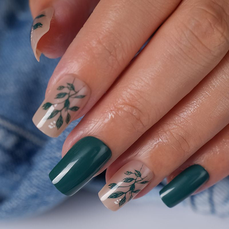 Artificial nails with modern night motif Kalsten