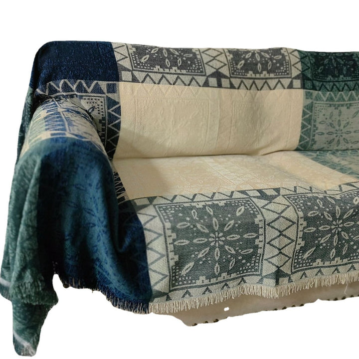 Geometric Patterned Decorative Sofa Cover
