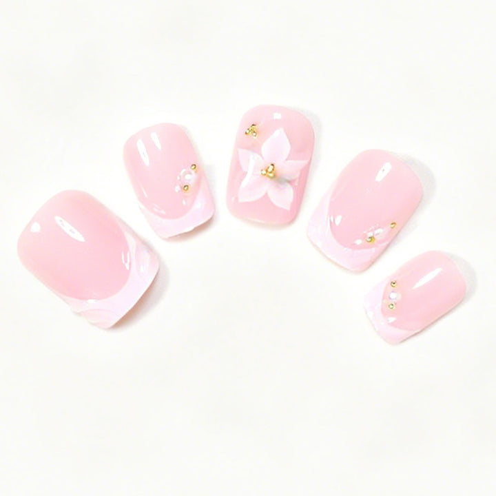 Floral Accented Press-On Nail Art Set Kalsten