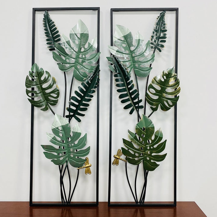Decorative Metal Wall Art with Tropical Leaf Design Kalsten