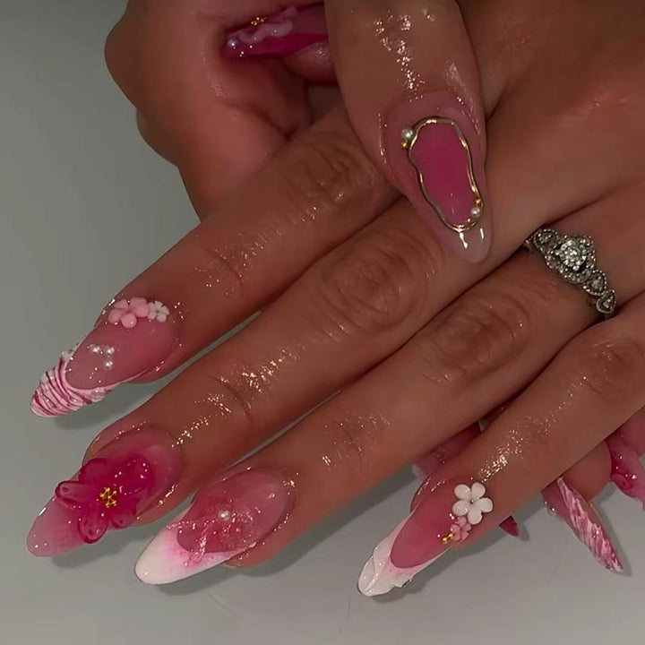 Artistic Floral Detail Press-On Nails Kalsten