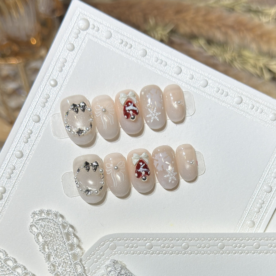 Artistic Winter-Themed Press-On Nail Set Kalsten