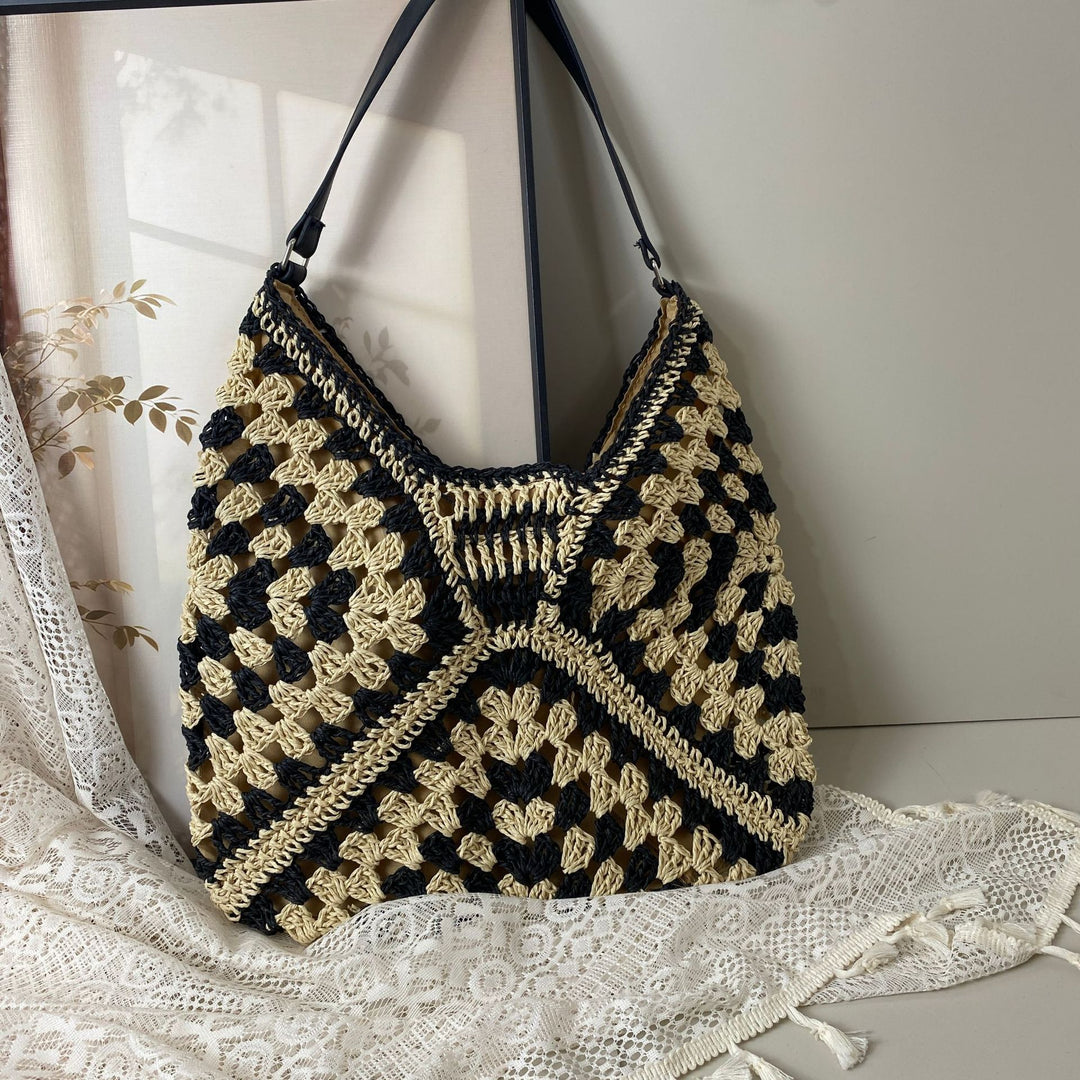 Handcrafted basket bag with unique circular pattern Kalsten