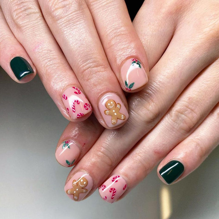 Holiday-Themed Press-On Nail Art Kalsten