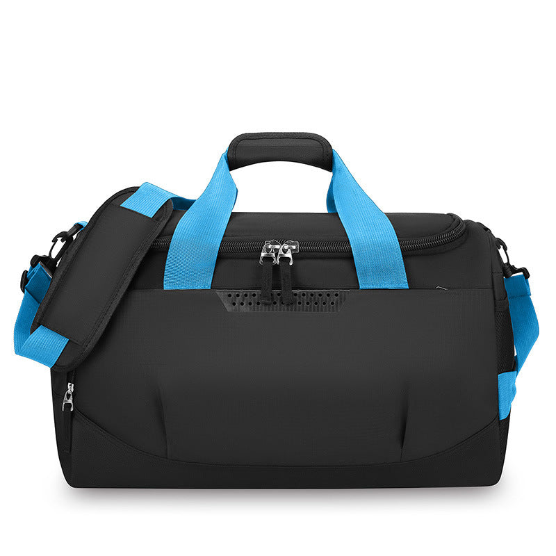 Sporty travel bag with ergonomic carrying system and innovative compartments Kalsten