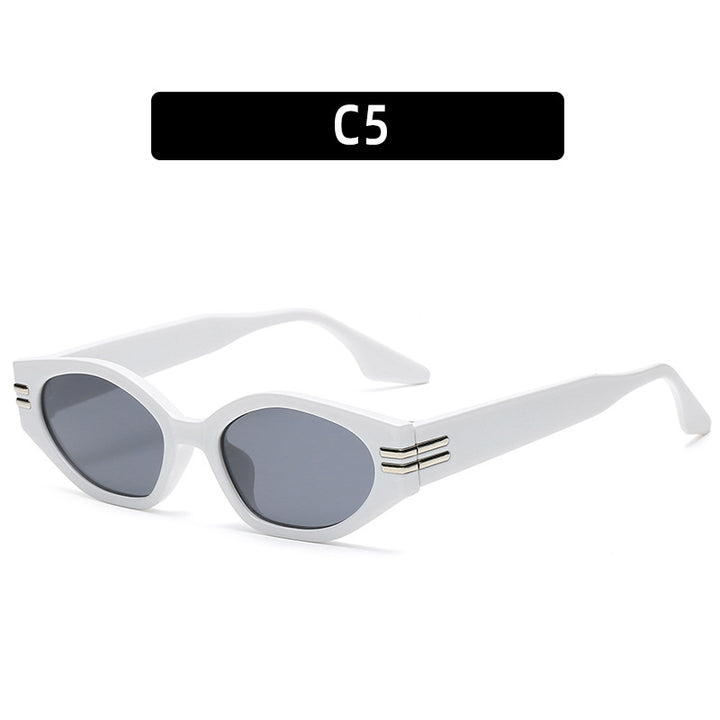 Elegant Cat-Eye Sunglasses with Decorative Metal Accents