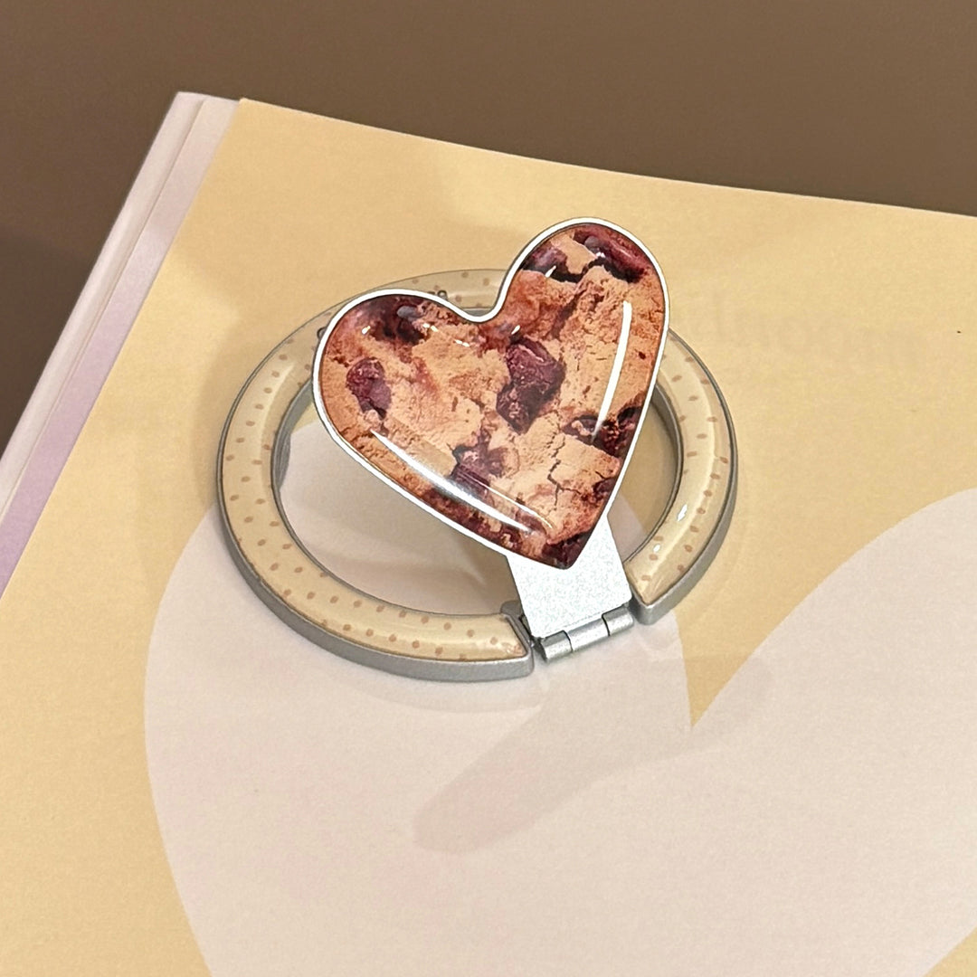 Heart-shaped smartphone holder with cookie design Kalsten