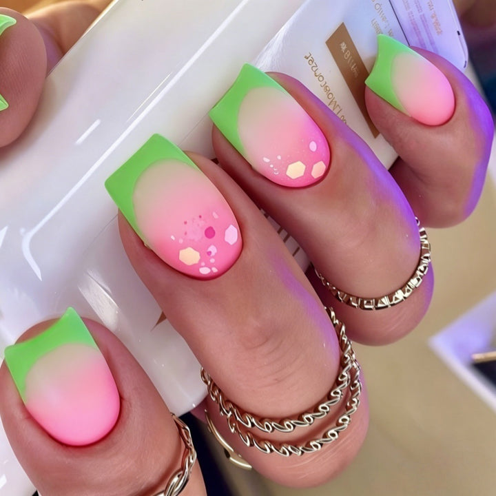 Creative gradient color nails Kalsten