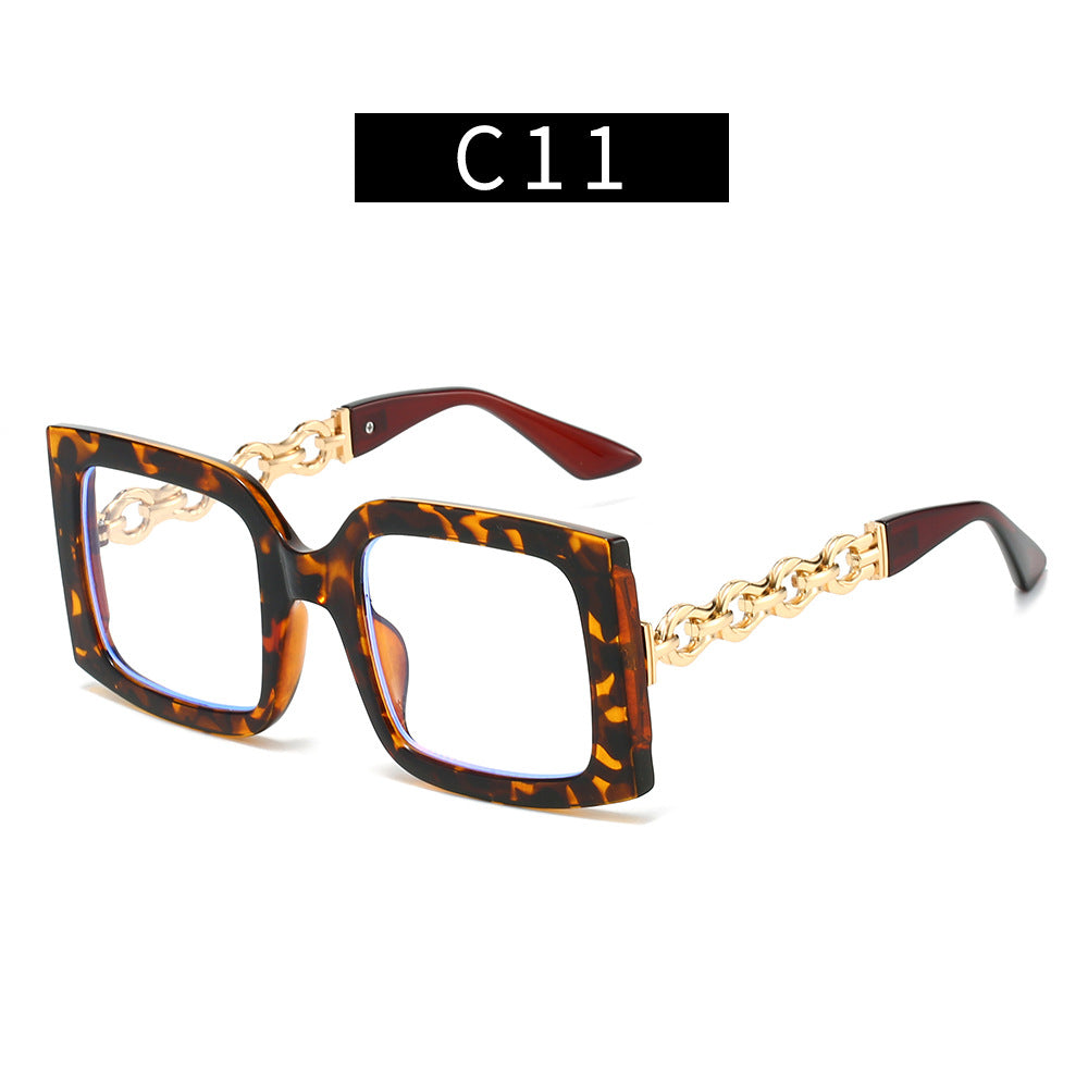 Ladies elegant sunglasses with luxurious chain details Kalsten