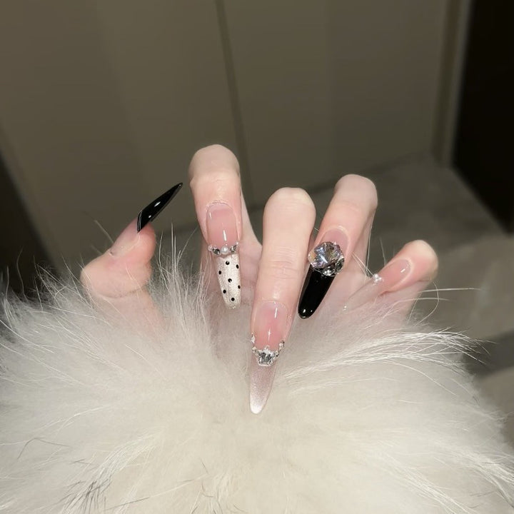 Elegant Stiletto Fake Nails with Sparkling Rhinestone Details Kalsten