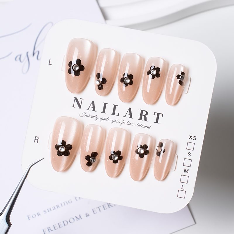 Artificial nails with elegant floral decorations Kalsten