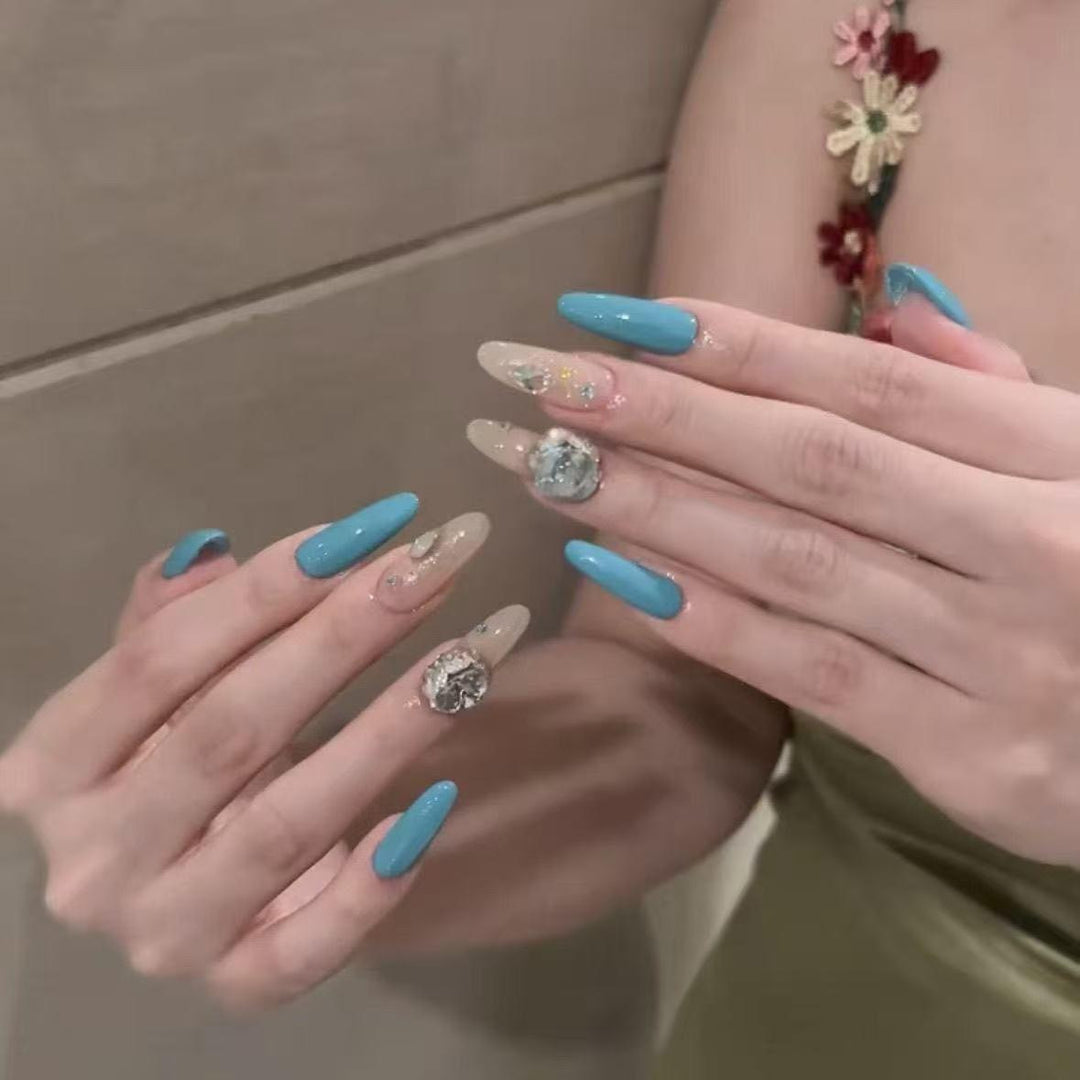 Artistic Heart Pattern Nail Art Extensions Kalsten