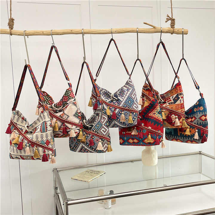 WoEthnic Patterned Flap Hobo Bag Kalsten