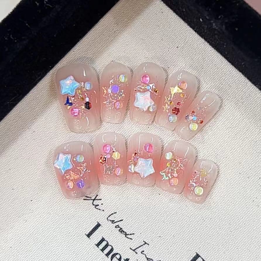 Artistic Star-Embellished Press-On Nail Set Kalsten