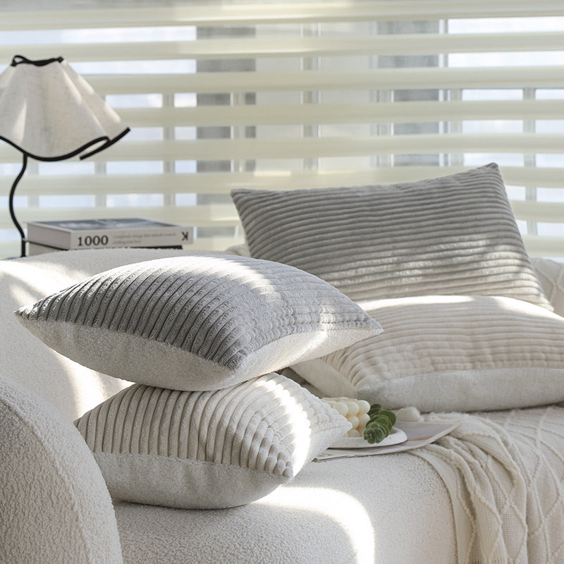 Rectangular velvet cushion cover with fine cord structure and concealed zipper Kalsten