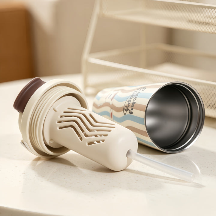 Insulated drinking bottle with integrated straw Kalsten