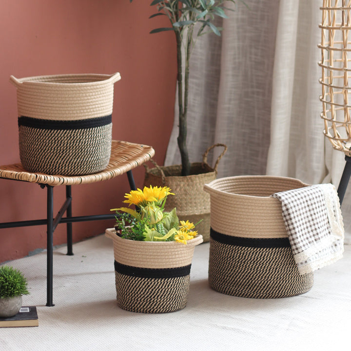 Decorative laundry basket made of woven material Kalsten