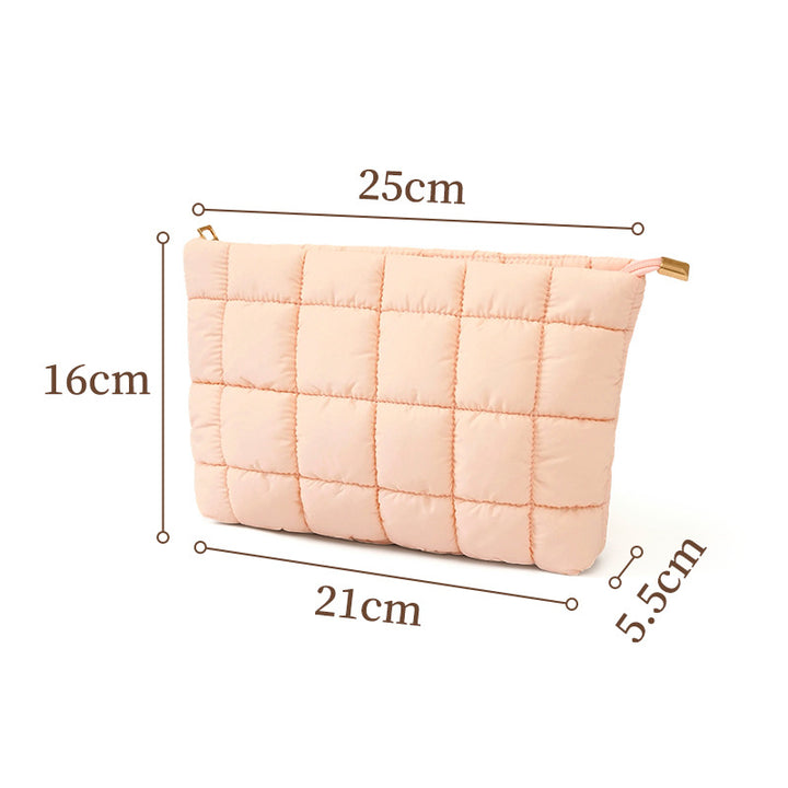 Quilted Travel Clutch Kalsten