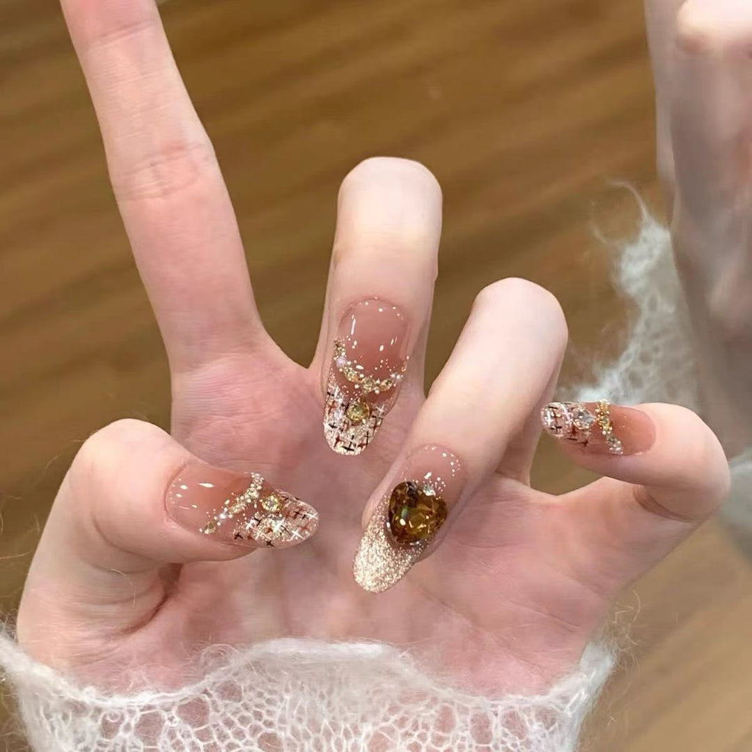 Artistic Press-On Nail Design Set with Heart and Geometric Patterns Kalsten