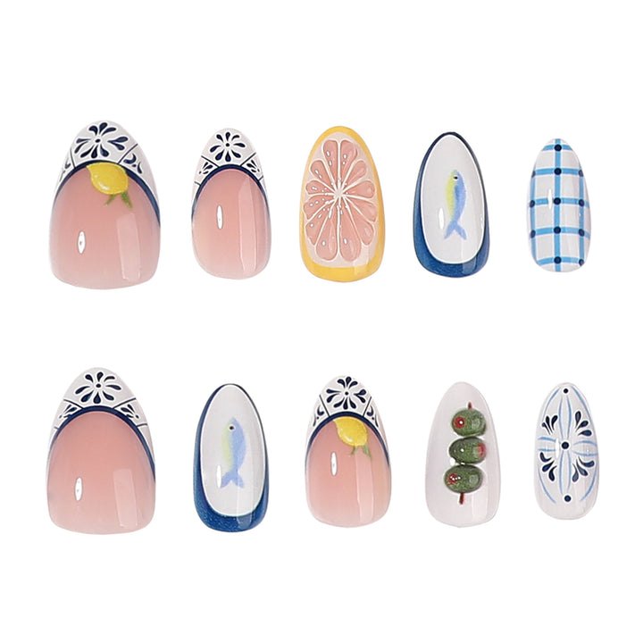 Artful nail art with maritime patterns and fresh motifs Kalsten