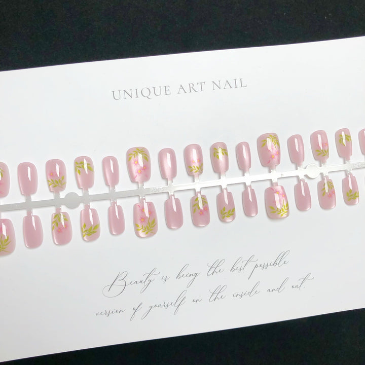 Artistic Press-On Nail Set with Floral Design Kalsten