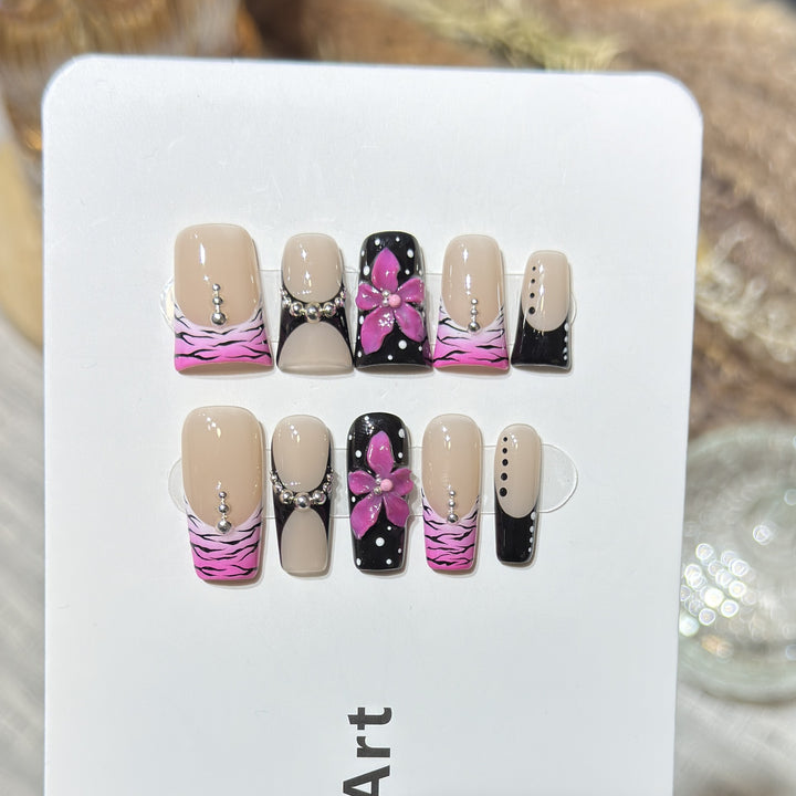 Reusable Press-On Nail Set Kalsten