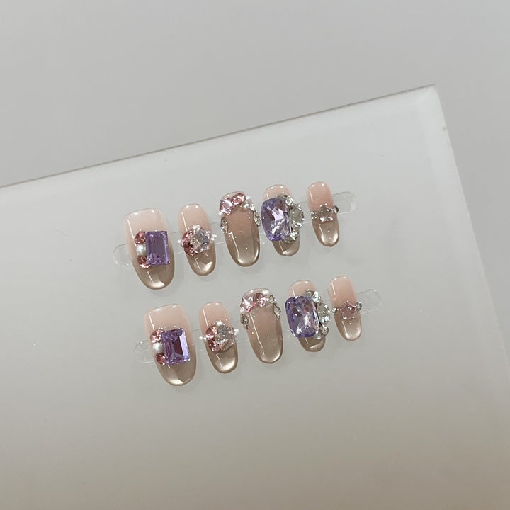 Elegant Rhinestone-Embellished Press-On Nails
