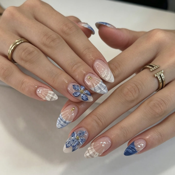 Artistic Floral and Geometric Press-On Nail Set Kalsten