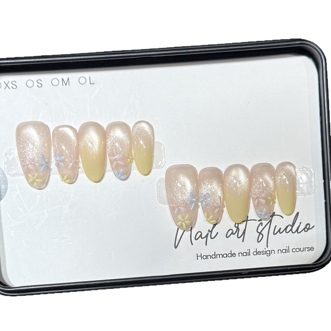 Stylish Press-On Nail Set with Floral Design Kalsten