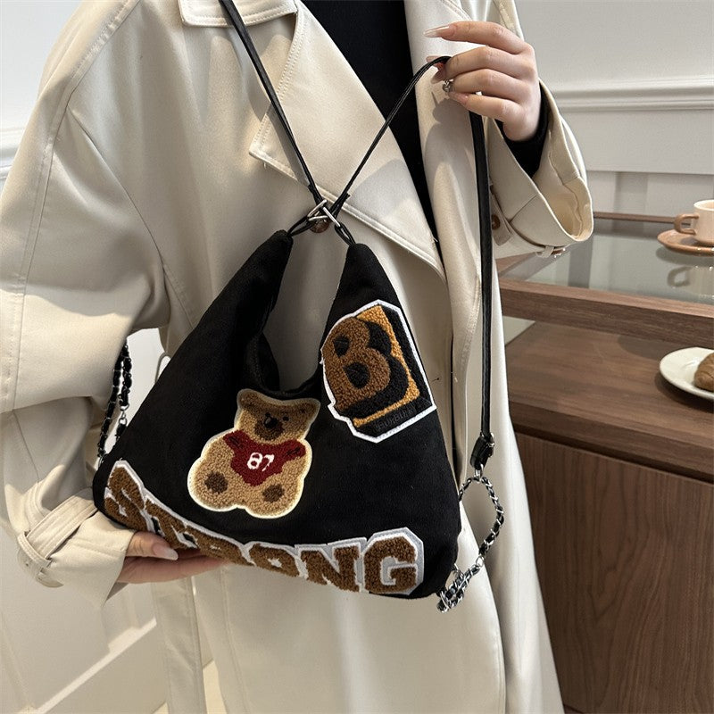 Shoulder bag in playful bear pattern Kalsten