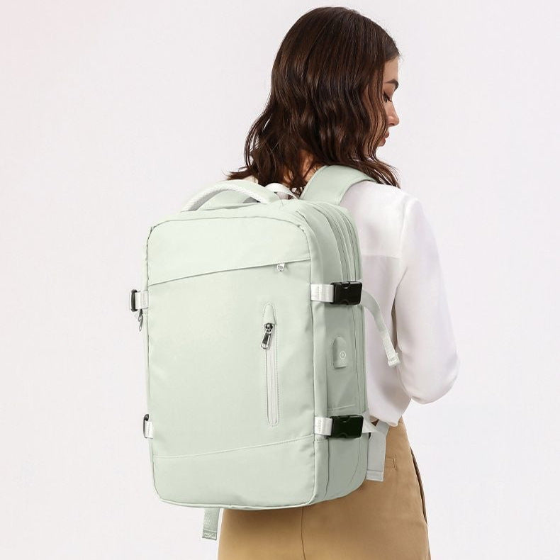 Multifunctional Laptop Backpack with USB Charging Port and Water-Repellent Material Kalsten