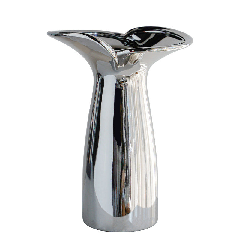 Elegant and modern ceramic vase Kalsten
