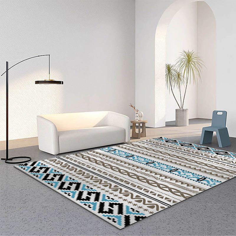 Geometric Patterned Area Rug