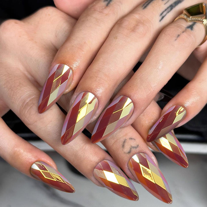 Diamond-Shaped Press-On Nail Set Kalsten