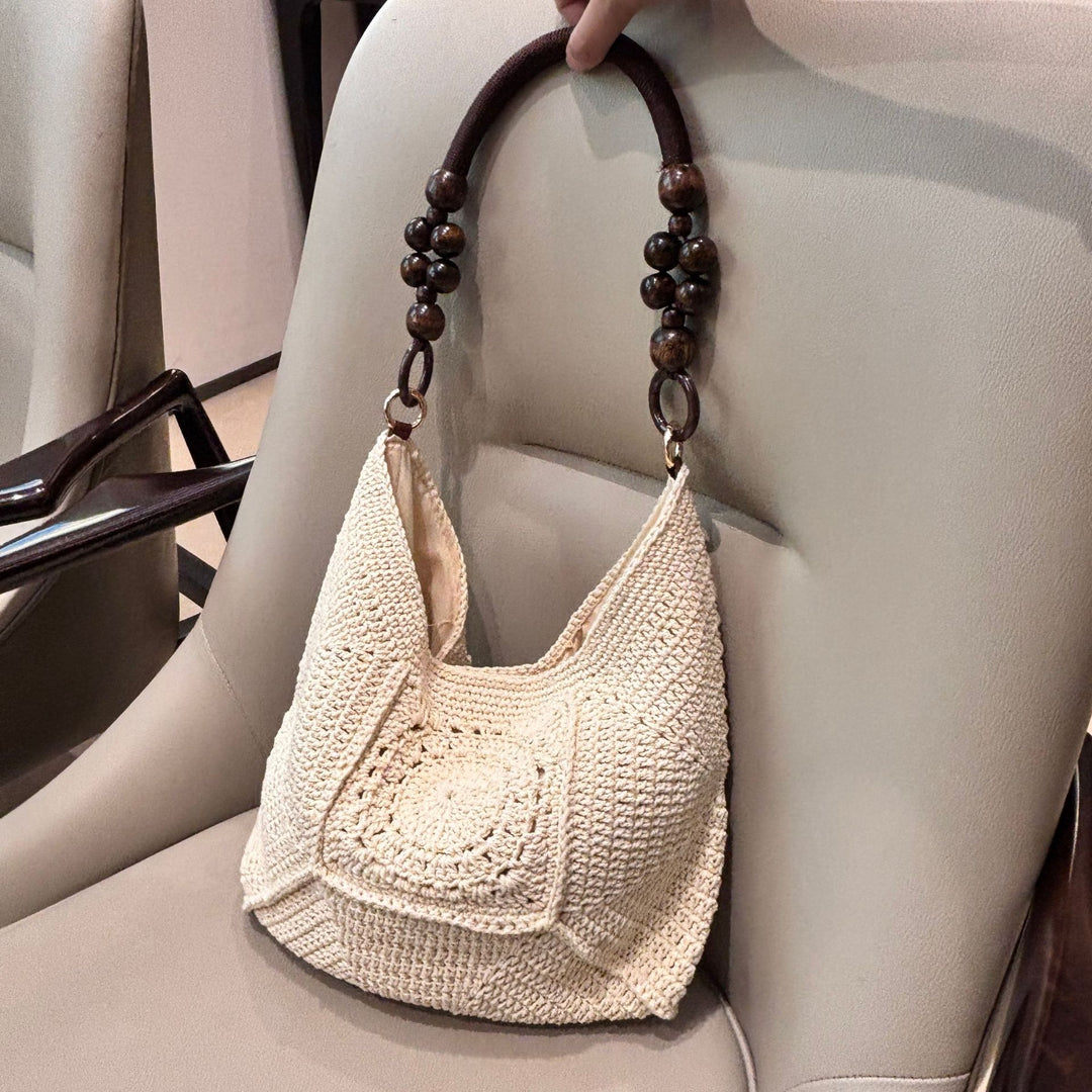 Hand-knotted shoulder bag with wooden handles Kalsten
