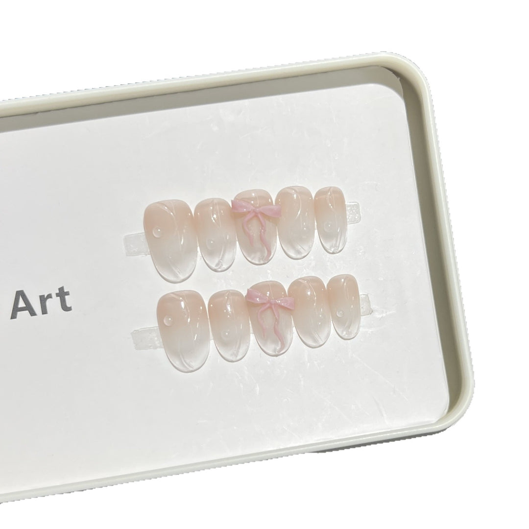 Elegant Press-On Nail Art Kalsten