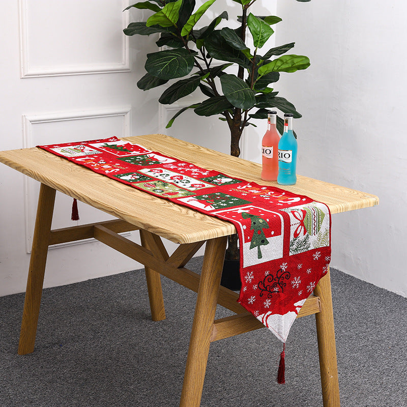 Festive table runner with reindeer motif Kalsten
