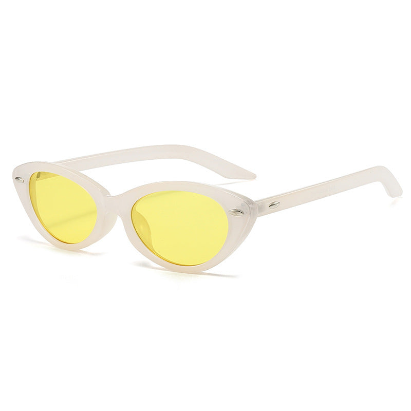 Vintage-Inspired Cat-Eye Sunglasses Kalsten