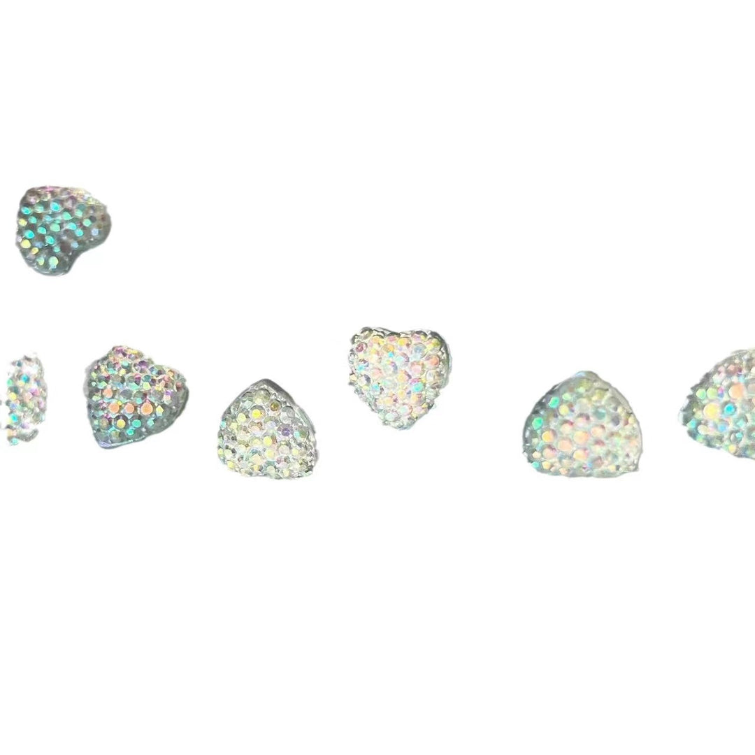 Glittering heart-shaped gemstones Kalsten