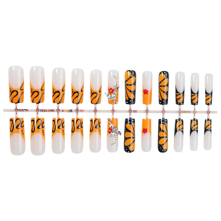 Creative nail set with shimmering floral and geometric designs Kalsten