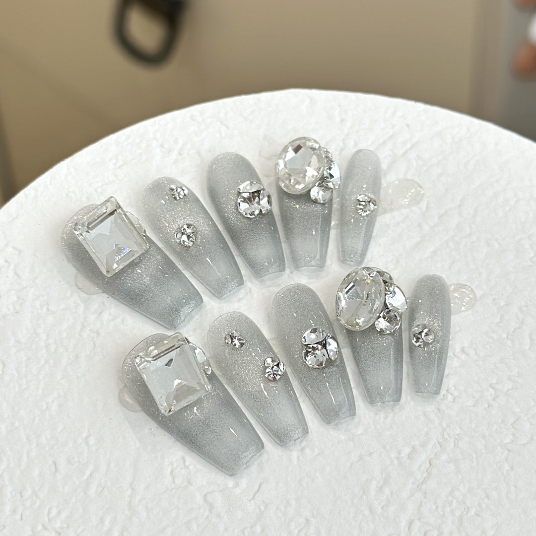 Sparkling Glamorous Press-On Nail Set