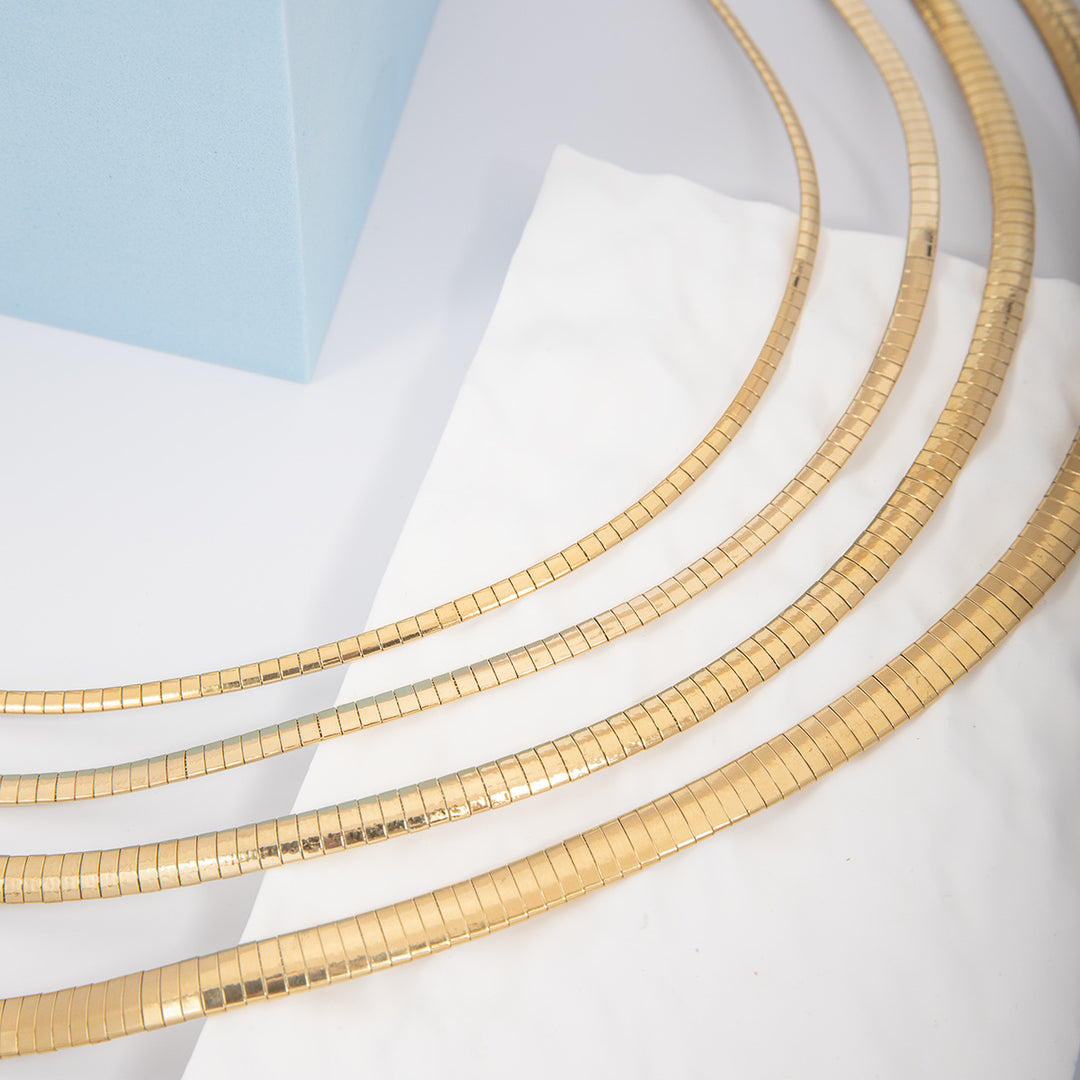 Elegant Statement Wire Choker Kalsten
