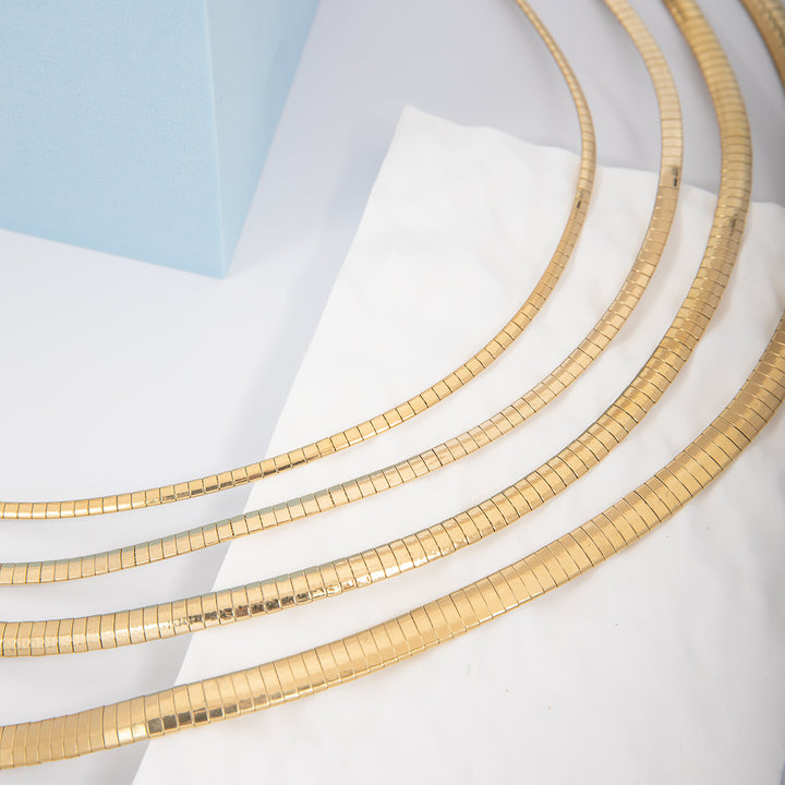 Elegant Statement Wire Choker Kalsten