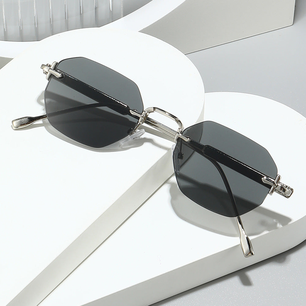 Chic Oversized Octagonal Sunglasses with Elegant Metal Accents Kalsten